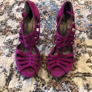 Women’s magenta sandals